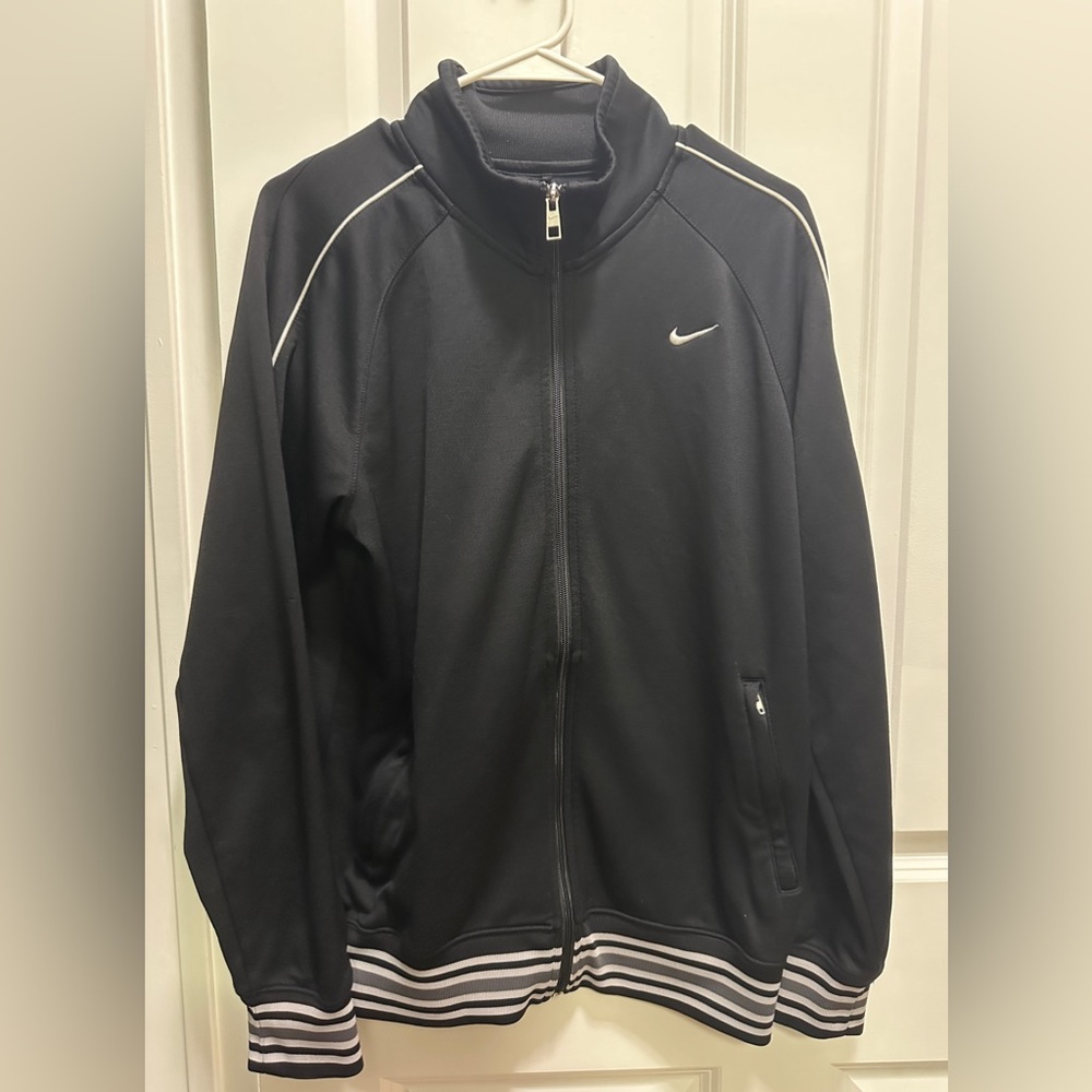 NIKE athletic department zippered warm up jacket great cond. size m